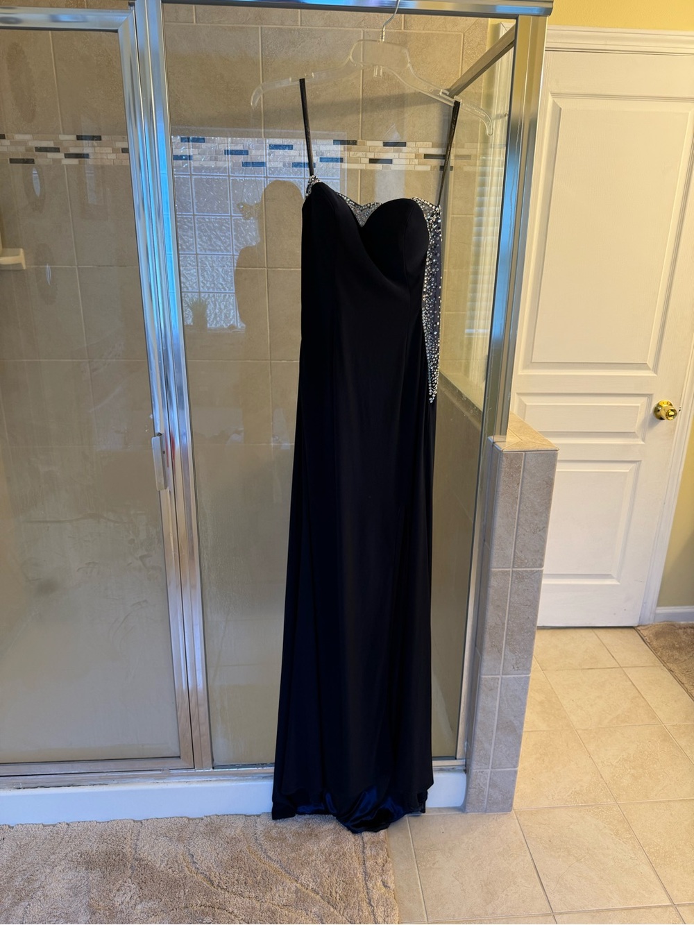 Milano- Elegant Navy Blue Evening Gown with Beaded Accent- Size 6